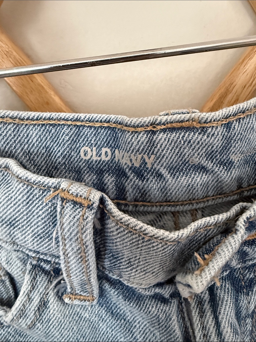 Old Navy Girls 8 Star Distressed Denim Shorts Frayed Hem Adjustable Waist - Picture 2 of 7